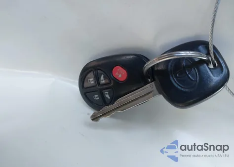 2011 Toyota Sienna Le V6 из США, поврежденный, VIN 5TDKK3DC7BS165343